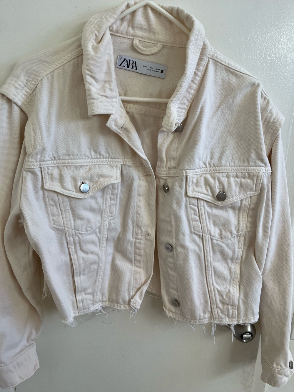 ZARA Cream Cropped Raw-Hem Denim Jacket
